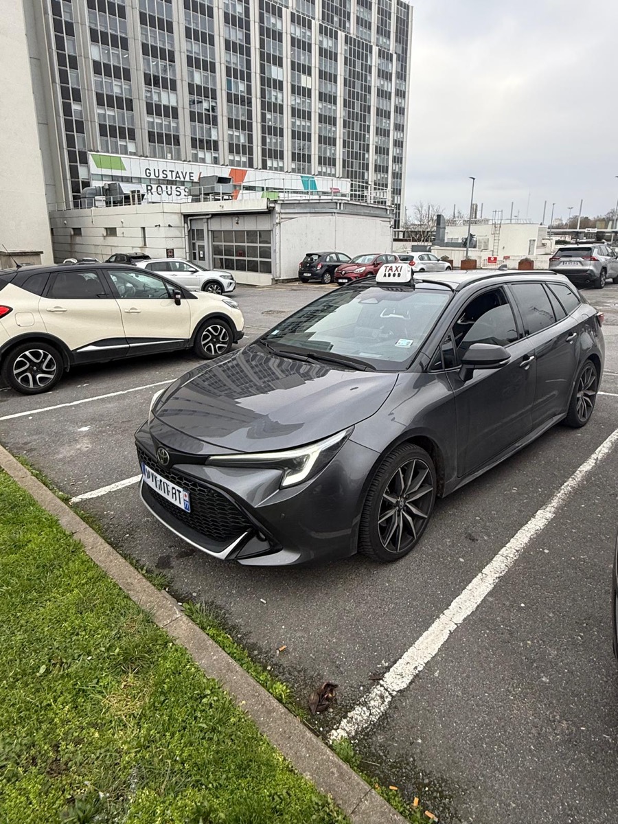 AB Taxi Service — break premium, vue avant